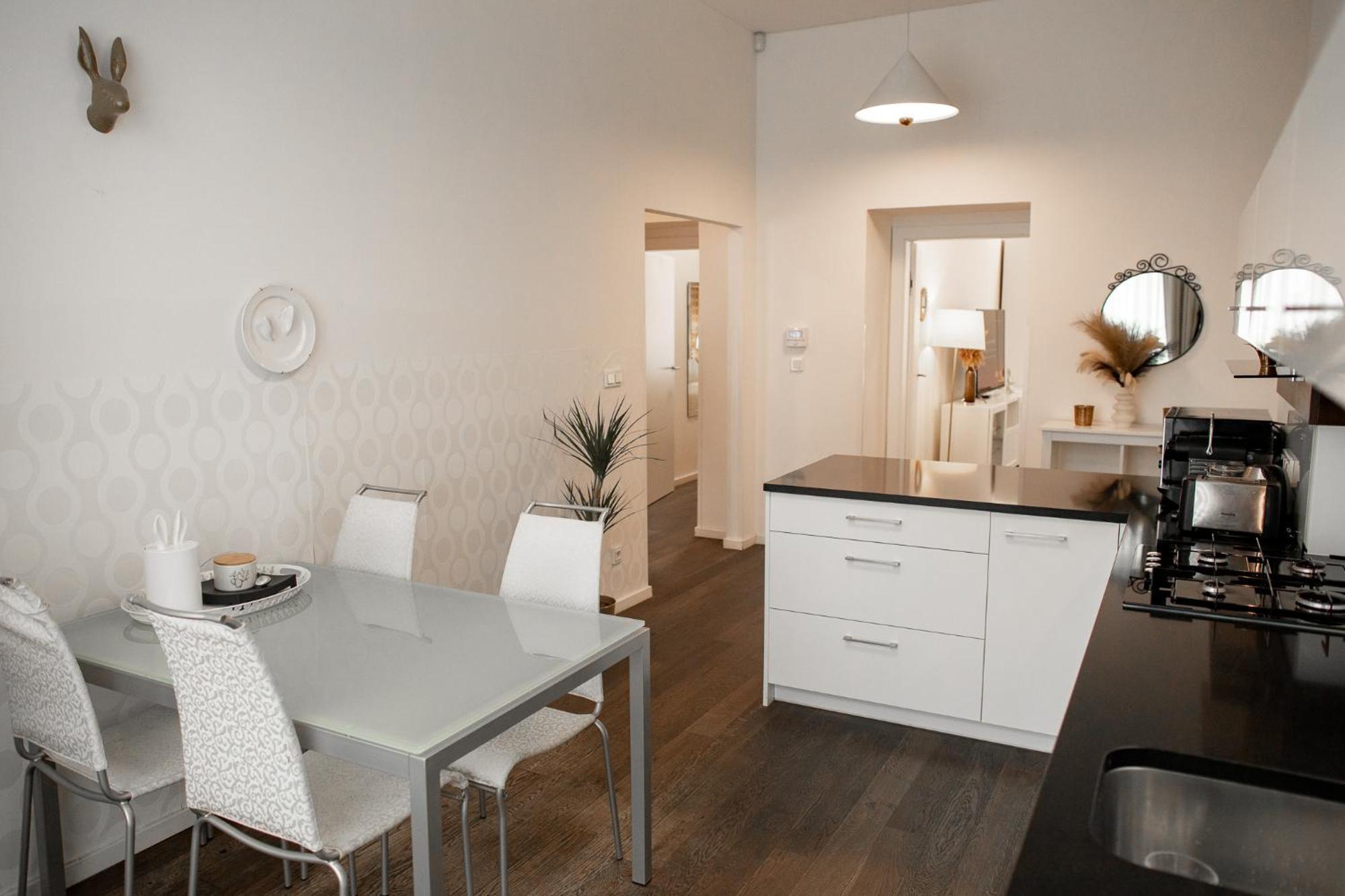Luxury Modern Designed Oldtown Apartment Prag Eksteriør billede